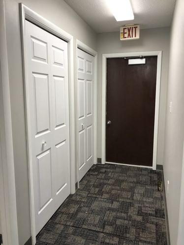 Medical/ Professional Office : 360 Plaza Drive, Suite 1B, Columbus, IN 47201